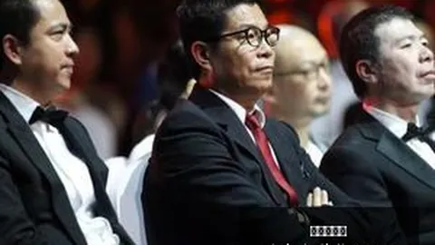 利拉德训练：半场冲刺三分球热身，强度惊人